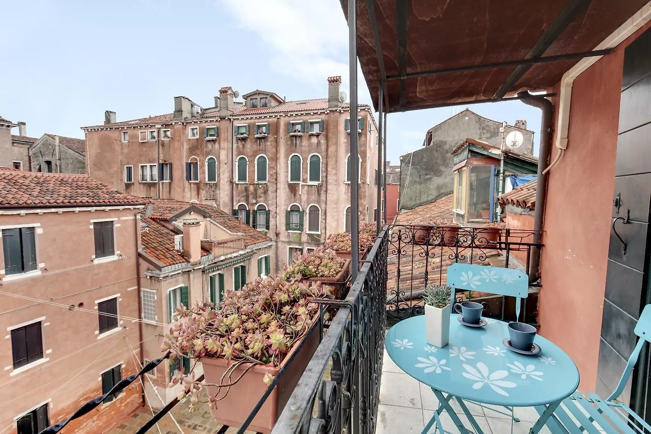 Via Garibaldi-Gigli Biennale Terrace By Wonderful Italy Apartment Venice Italy